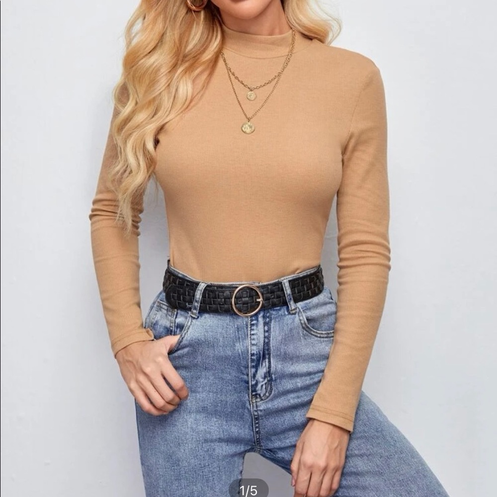 SHEIN stand collar tee